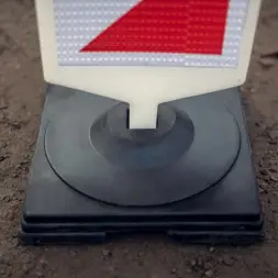 Основание для дорожной пластины